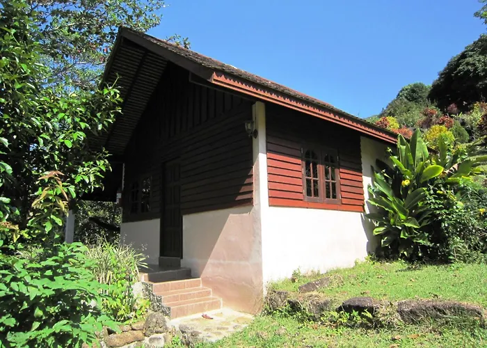 Phanom Bencha Mountain Resort